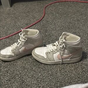 Nike Air Jordan 1 Mid White Pink Sneakers